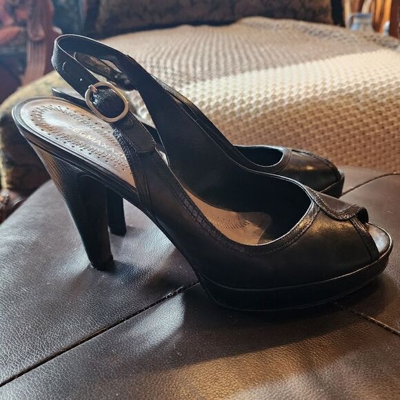 BCBG "Tisa" Black Open Toe Slingbacks 100% leather size 7.5 - Picture 2 of 8